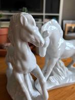 2 paarden, witte beeldjes, Ophalen of Verzenden, Nieuw, Dier