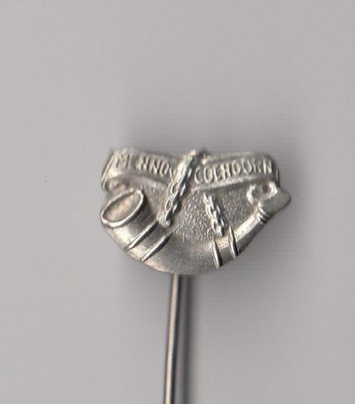 Menno van Coehoorn Regiment embleem speldje, Verzamelen, Militaria | Algemeen, Landmacht, Embleem of Badge, Nederland, Ophalen of Verzenden