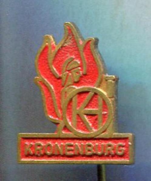 Kronenburg brandweer rood op koper speldje ( E_509 ), Verzamelen, Speldjes, Pins en Buttons, Nieuw, Speldje of Pin, Stad of Land