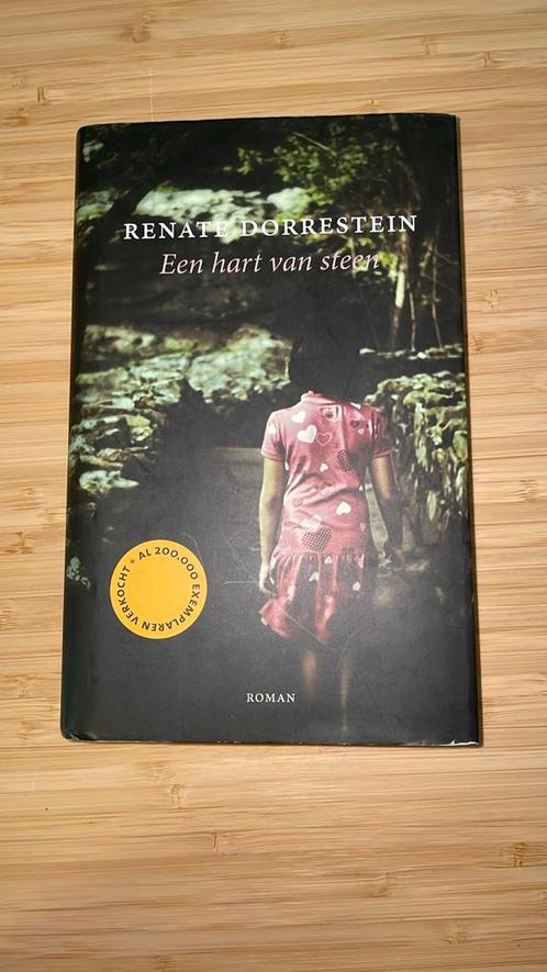 Renate Dorrestein - Een hart van steen, Boeken, Literatuur, Zo goed als nieuw, Nederland, Ophalen of Verzenden