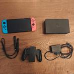 Nintendo Switch OLED inclusief travel case & DK Returns, Met games, Met 2 controllers, Zo goed als nieuw, Switch OLED