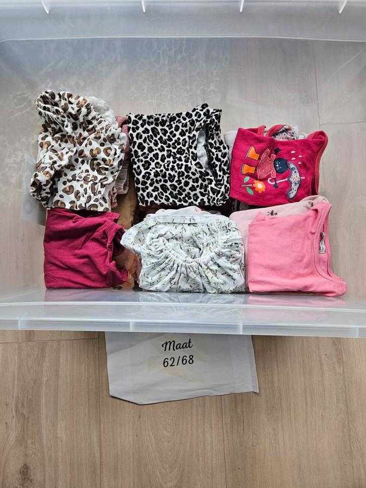 Meisjeskleding pakket maat 62/68 - 45 stuks, Kinderen en Baby's, Babykleding | Baby-kledingpakketten, Gebruikt, Maat 62, Ophalen of Verzenden