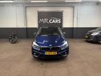 BMW 2-serie Active Tourer 218d Centennial High Executive pan, Auto's, BMW, Stof, 4 cilinders, 150 pk, Blauw