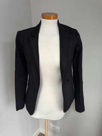 326 Dames blazer  beschikbaar voor biedingen
