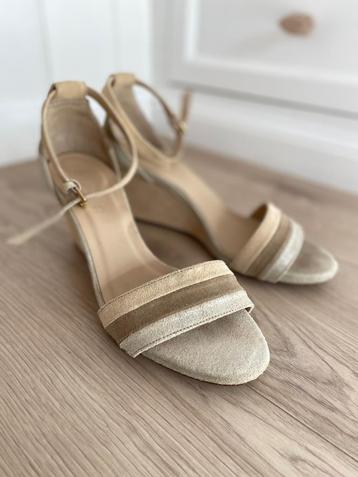 Zeer nette leren sandalen met sleehak LE BALLON mt. 41 beschikbaar voor biedingen