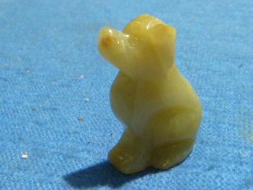 Hanger hond van serpentijn, Sieraden, Tassen en Uiterlijk, Edelstenen, Nieuw, Ophalen of Verzenden