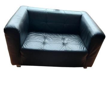 Loveseat beschikbaar voor biedingen