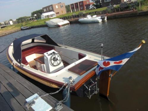 Victoria sloep 720 Lombardini 27 pk, Watersport en Boten, Sloepen, Zo goed als nieuw, 10 tot 30 pk, 6 meter of meer, Binnenboordmotor
