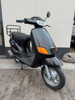 ⭐️Piaggio Zip Type 3 | Glans Zwart | 2306 km | Nieuwstaat⭐️, Ophalen, Zo goed als nieuw, Benzine, Zip