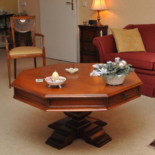 Klassieke salontafel, Huis en Inrichting, Tafels | Salontafels, Gebruikt, Minder dan 50 cm, 50 tot 100 cm, 100 tot 150 cm, Overige vormen