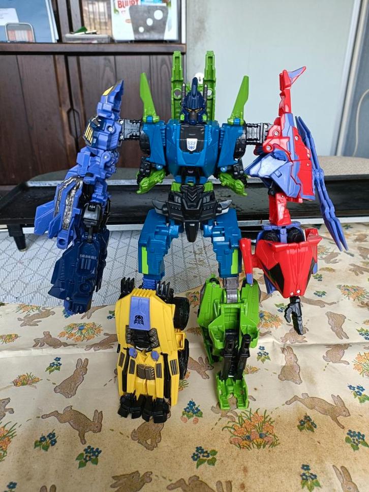 Transformers Fall of cybertron Bruticus, Verzamelen, Transformers, Zo goed als nieuw, Overige generaties, Decepticons, Ophalen of Verzenden