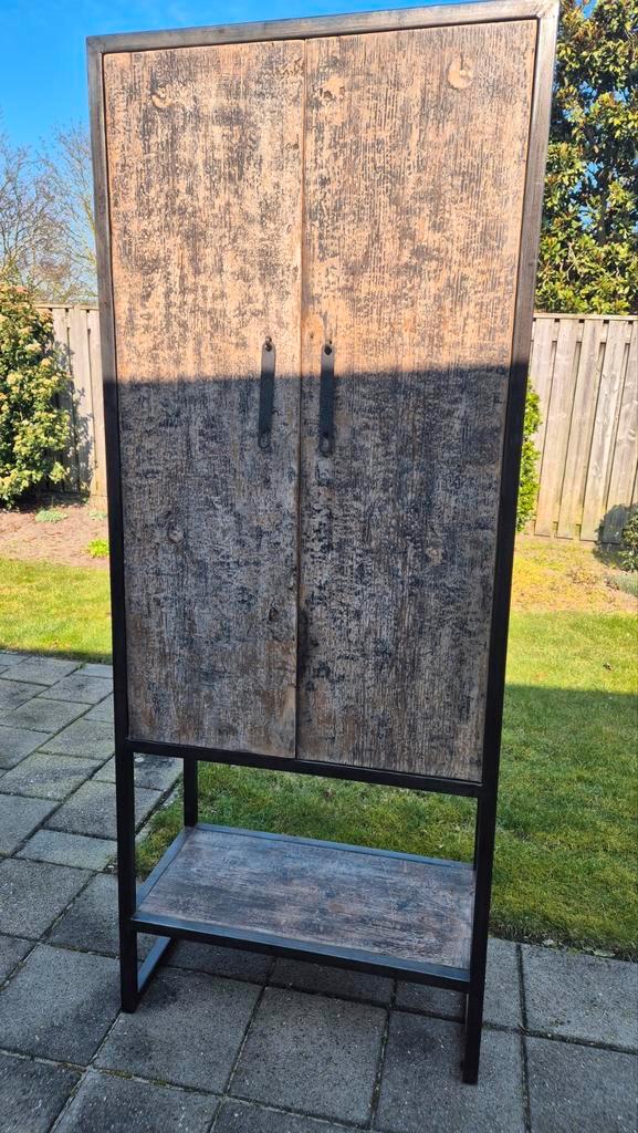 Coloniale kast, Huis en Inrichting, Kasten | Kledingkasten, Zo goed als nieuw, 25 tot 50 cm, Ophalen