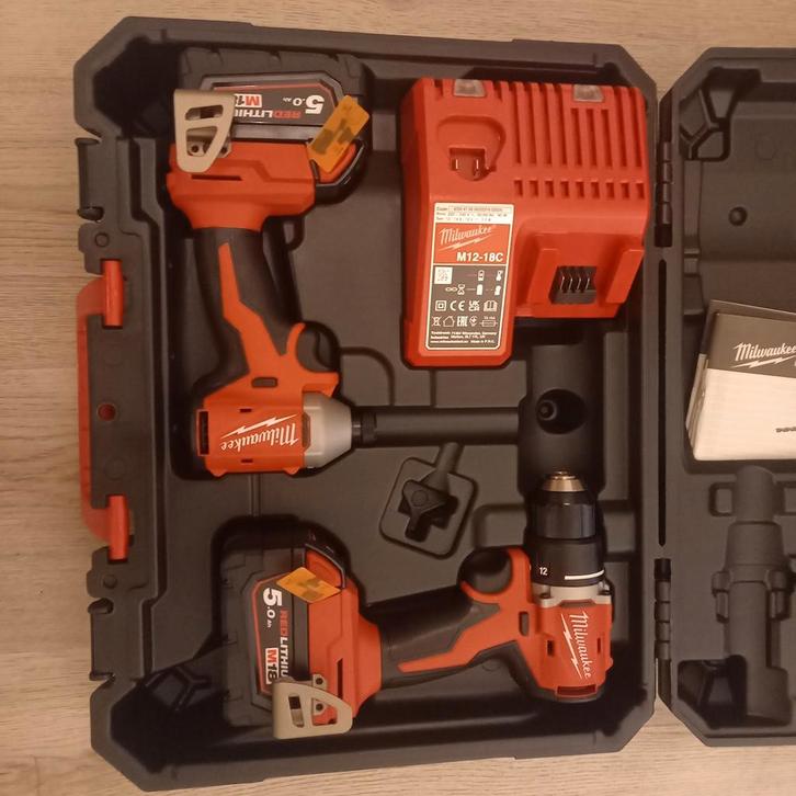 Milwaukee M18 BLC PP2B Accu Set - Nieuw!, Doe-het-zelf en Verbouw, Gereedschap | Boormachines, Nieuw, Boor- en Schroefmachine