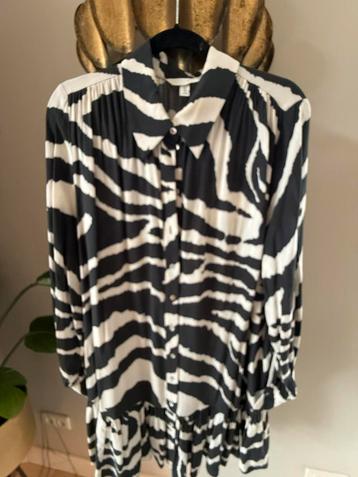 Leuke blouse beschikbaar voor biedingen