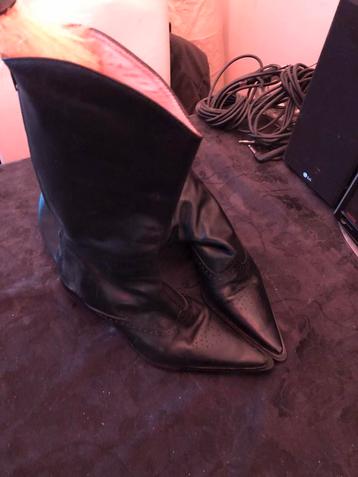 Dames laarzen maat 41 beschikbaar voor biedingen