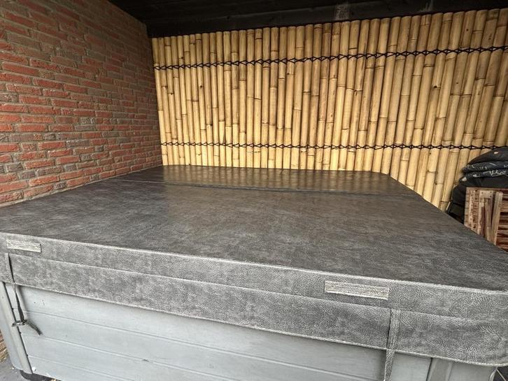 Passion Spa Repose 6-persoons, Tuin en Terras, Bubbelbaden en Hottubs, Zo goed als nieuw, Vast, Afdekzeil, Filter, Trap, Ophalen