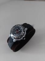 Kunststoffen Lorus kinderhorloge met zwarte wijzerplaat, Verzenden, Nieuw, Blauw, Jongen of Meisje