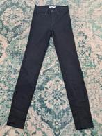 Levi's 310 shaping super skinny W25 L32 WMN Tulsi2532 Zwart, Zwart, Ophalen of Verzenden, Zo goed als nieuw, W30 - W32 (confectie 38/40)