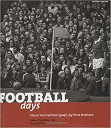 Football Days - Classic Football photographs by Peter Robins beschikbaar voor biedingen