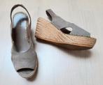 Suède slingback espadriiles met sleehak-  maat 38, Beige, Ophalen of Verzenden, Zo goed als nieuw, Espadrilles of Moccasins
