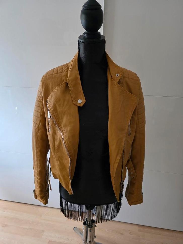 Okergeel Jasje - Maat 38, Kleding | Dames, Overige Dameskleding, Zo goed als nieuw, Ophalen of Verzenden