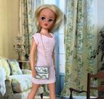 Mooi vintage smokjurkje met tas voor Sindy, Fleur, Barbie, Ophalen of Verzenden, Zo goed als nieuw, Kleertjes