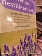 Lavendel Destilleerboek - Catharina de Bruin, Boeken, Ophalen of Verzenden, Zo goed als nieuw, Kruiden en Alternatief, Catharina de Bruin