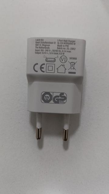 Oplaad Adapter met kabels - Z.g.a.n. beschikbaar voor biedingen