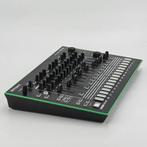 Roland TR-8 Drumcomputer, Muziek en Instrumenten, Drumcomputers, Roland, Zo goed als nieuw, Support@roland.com, 10910 Culver Blvd
Culver City, CA 90230
USA