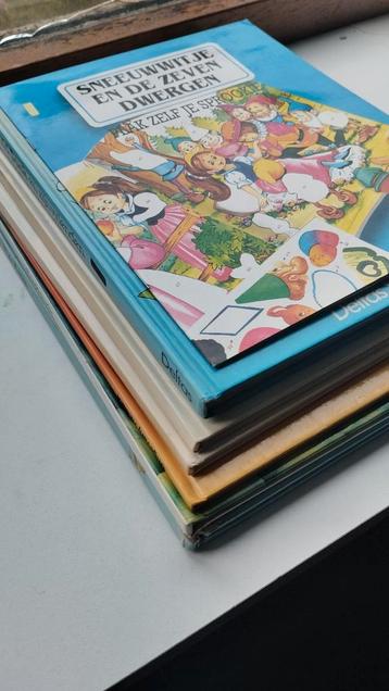 Verschillende kinderboeken beschikbaar voor biedingen