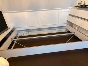 Ikea bed 140-200 wit - afbeelding 1
