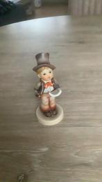 Hummel beeldje 131 M.J. Hummel, Verzamelen, Beelden en Beeldjes, Ophalen of Verzenden, Zo goed als nieuw, Hummel