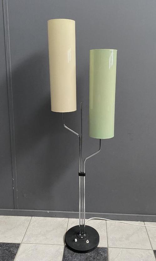60 jaren vloer lamp 2 grote kokers crème zacht groen LIDOKOV, Huis en Inrichting, Lampen | Vloerlampen, Gebruikt, 150 tot 200 cm