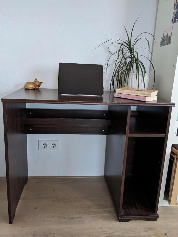 IKEA Borgsjö bureau 90x52 donkerbruin hout, Huis en Inrichting, Bureaus, Gebruikt, Bureau, Ophalen