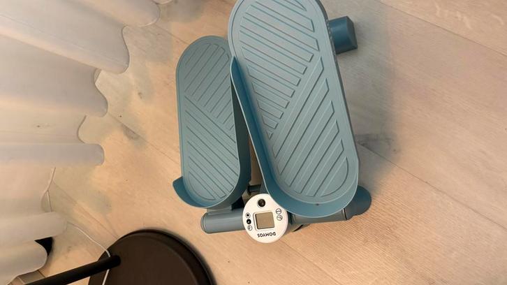 Domyos stepper blauw ZGAN, Sport en Fitness, Fitnessapparatuur, Zo goed als nieuw, Stepapparaat, Ophalen of Verzenden