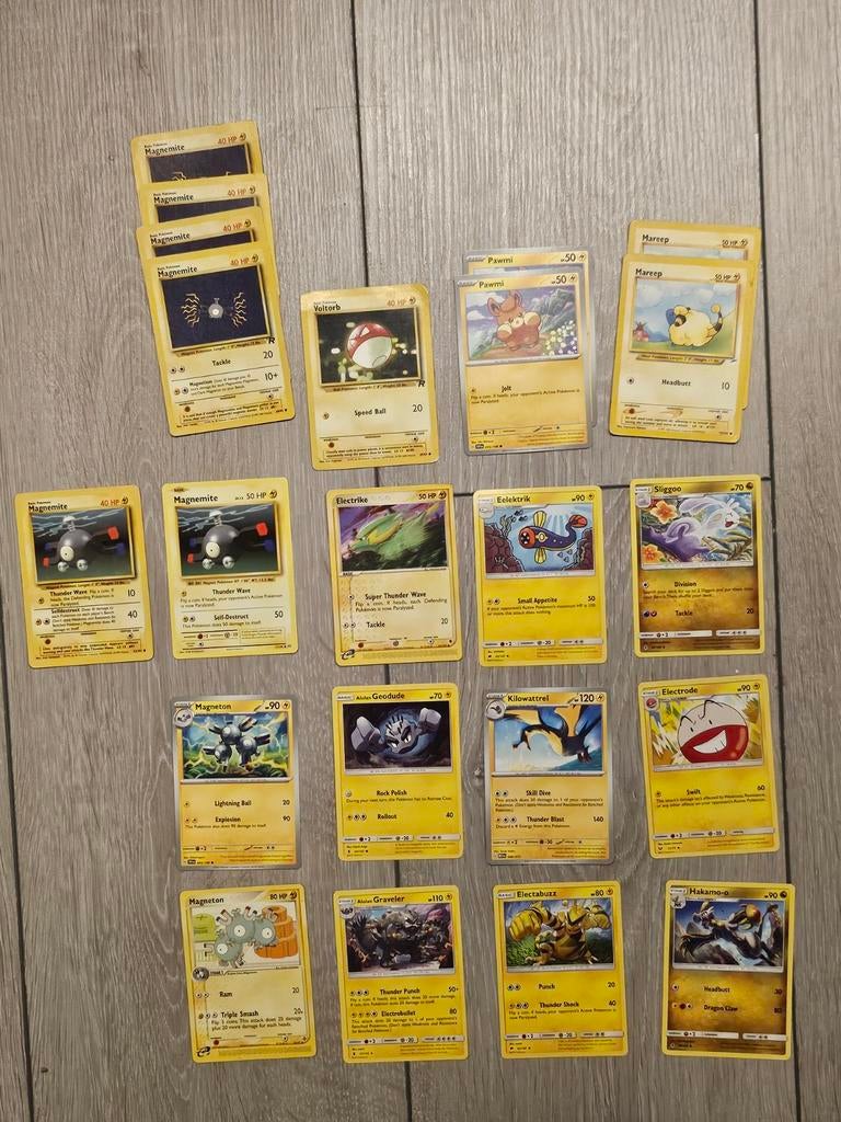 Pokémon Kaarten Mix electric type, Ophalen of Verzenden, Gebruikt, Meerdere kaarten