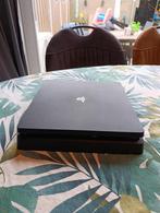 PlayStation 4 Slim, Spelcomputers en Games, Spelcomputers | Sony PlayStation 4, 500 GB, Ophalen of Verzenden, Zo goed als nieuw
