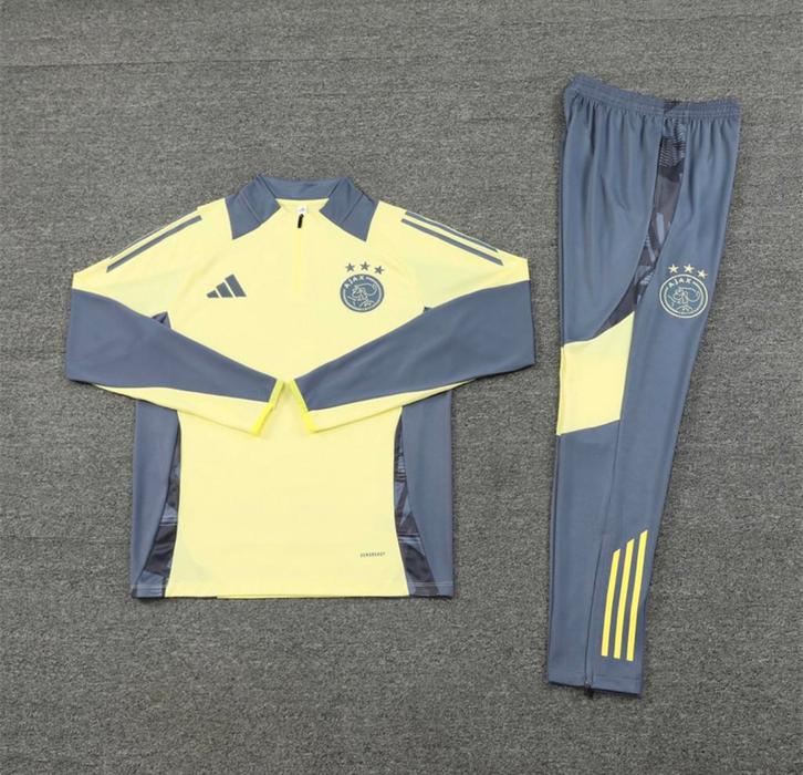 Ajax Trainingspak 2025 - 2026 Maat M, Sport en Fitness, Voetbal, Nieuw, Trainingspak, Maat M, Ophalen of Verzenden