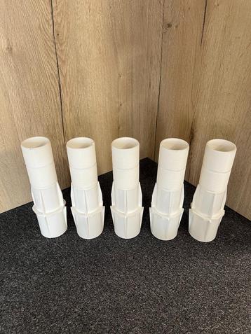 5x Wanddoorvoer (43600000) beschikbaar voor biedingen