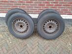Nissan Qashqai Winterbanden 215/65R16, Auto-onderdelen, Banden en Velgen, Ophalen, 16 inch, Banden en Velgen, Winterbanden