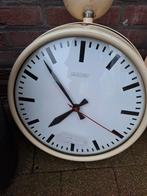 Van Doorn dubbelzijdige schoolklok stationsklok, Antiek en Kunst, Antiek | Klokken, Ophalen