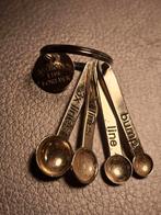 Sleutelhanger Maatlepels met 'Assholes Live Forever' Tag, Ophalen of Verzenden, Gebruikt, Overige typen