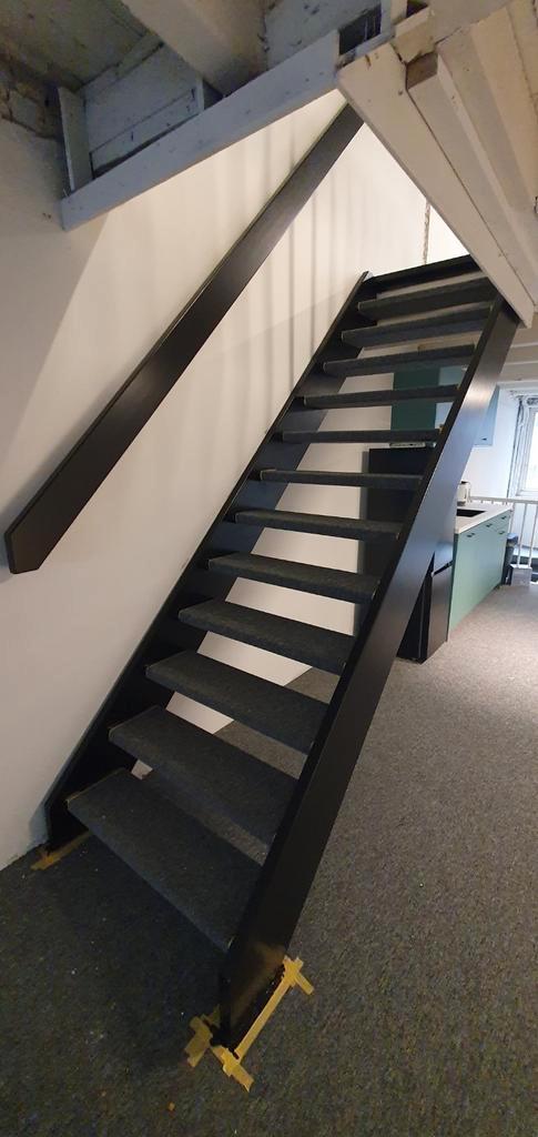 Schilder , behanger . Eindhoven ,Helmond en omgeving., Diensten en Vakmensen, Schilders en Behangers, Behangen, Binnenschilderwerk