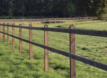 14. Houten omheining | paardenbak | paarden omheining beschikbaar voor biedingen
