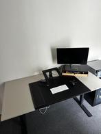 IKEA Standing Desk, Huis en Inrichting, Ophalen, Zo goed als nieuw