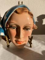 Art Deco Aardewerk Wanddecoratie Dame met Hoofddoek, Antiek en Kunst, Ophalen of Verzenden