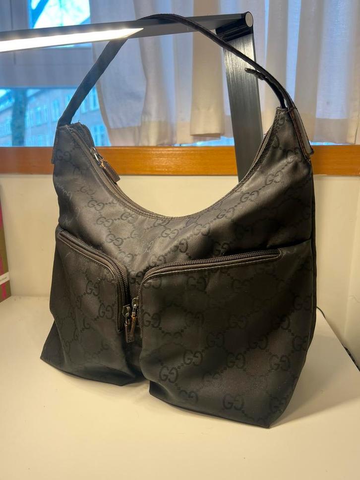 Vintage Gucci tas, Sieraden, Tassen en Uiterlijk, Tassen | Damestassen, Gebruikt, Schoudertasje, Bruin, Ophalen