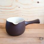 Denby bruin met ecru sauskan juskan schenkkan, Huis en Inrichting, Keuken | Servies, Keramiek, Overige typen, Ophalen of Verzenden