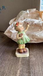 Goebel Hummel) beeldje for ever yours 793 (1994), Ophalen of Verzenden, Zo goed als nieuw, Hummel