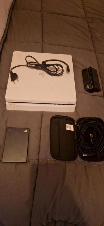 Ps4 slim 500gb met 2TB externe seagate beschikbaar voor biedingen